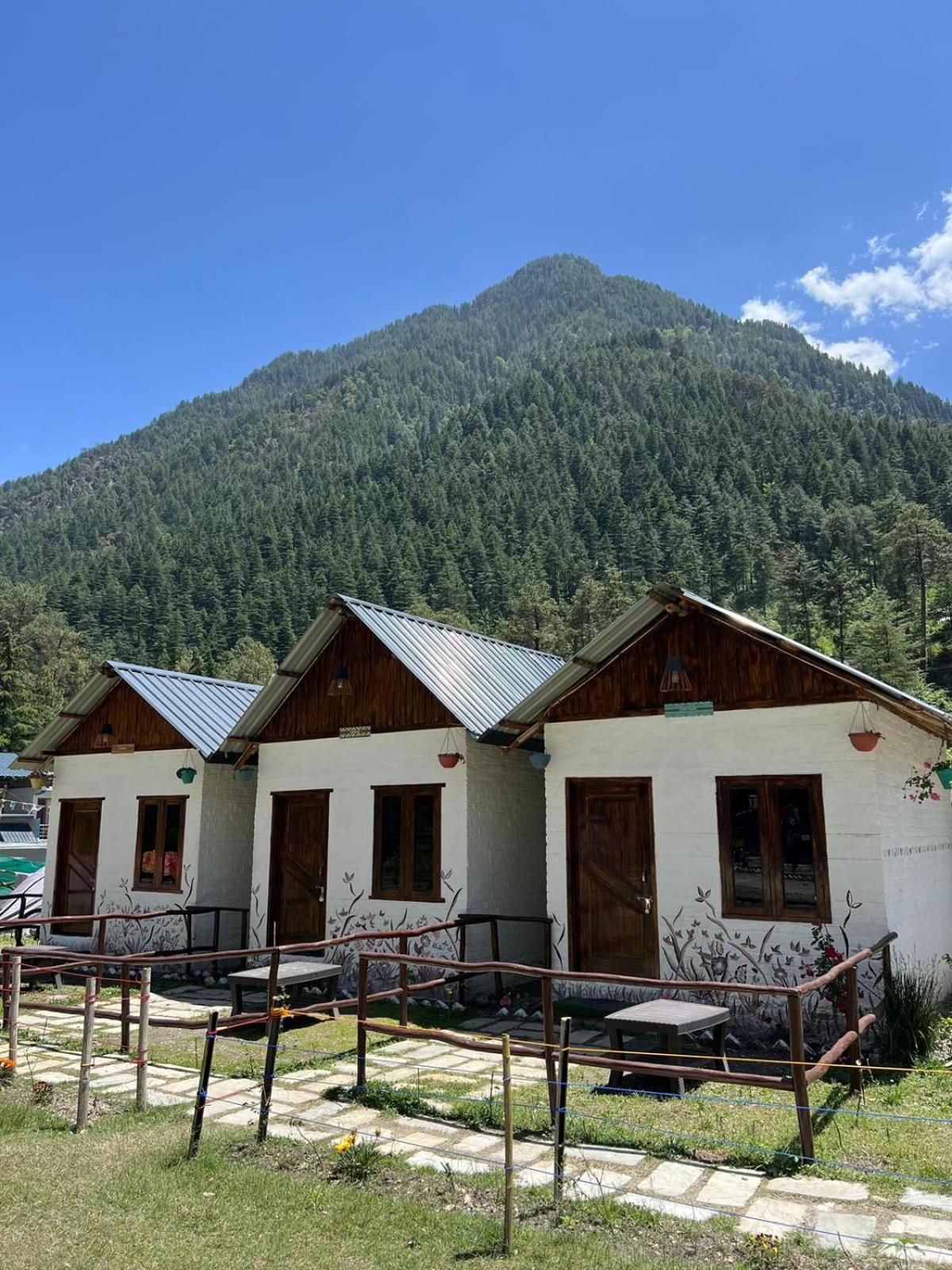 Himtrek Stays, Kasol Eksteriør billede