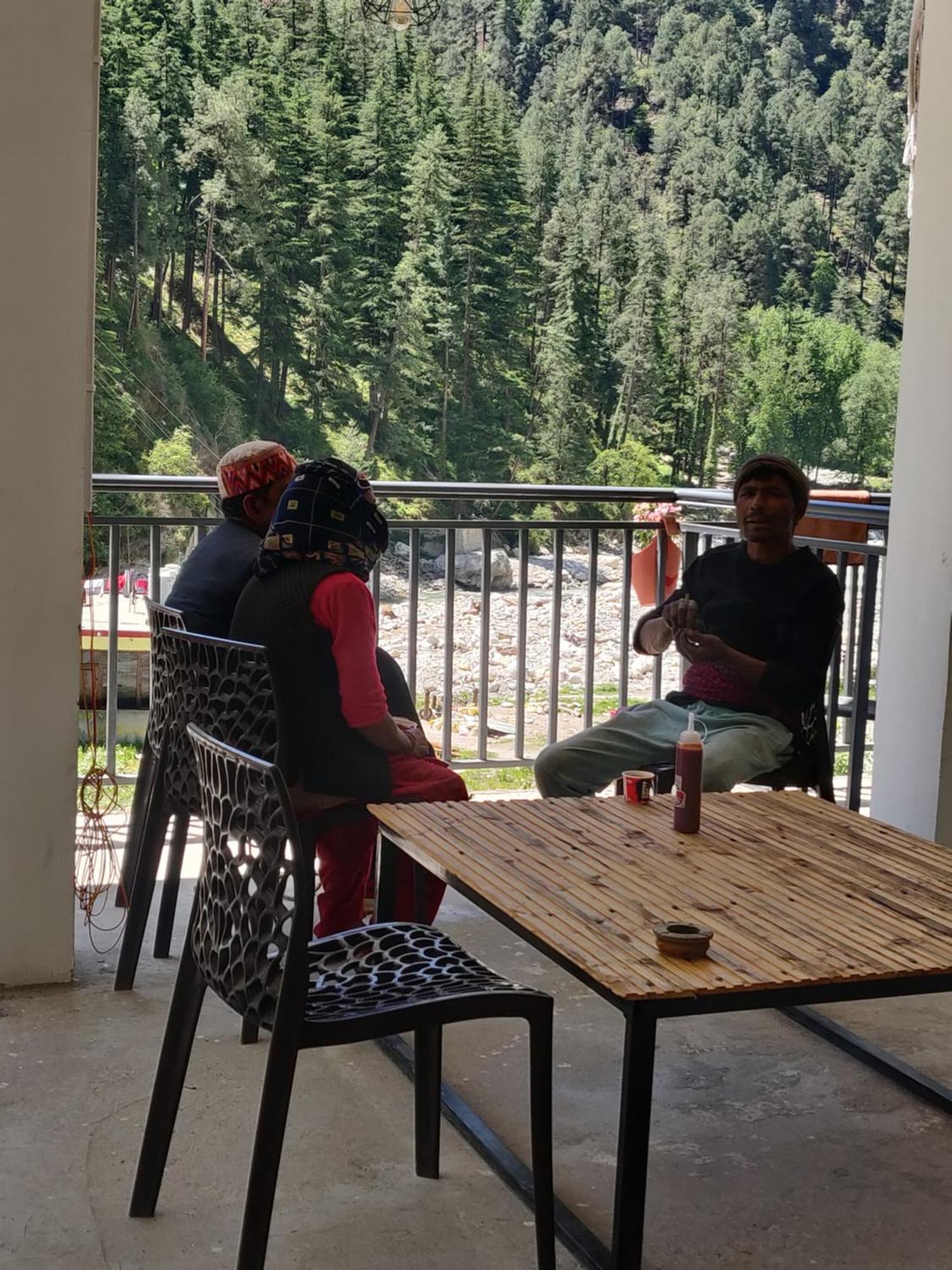 Himtrek Stays, Kasol Eksteriør billede